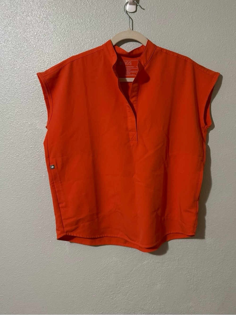 Figs Rafaela Oversized Scrub Top - Picture 2 of 4